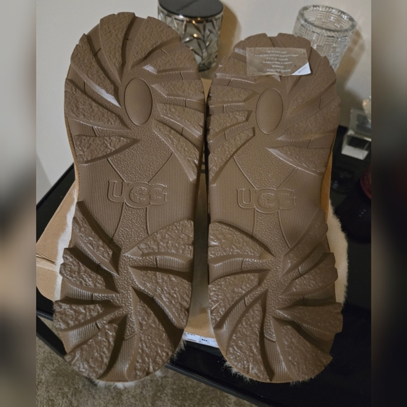 UGG CHESTNUT COQUETTE SLIPPERS SIZE 10 - Picture 4 of 4